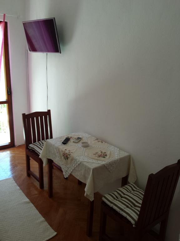 Apartments Almaja Villa Petrovac Chambre photo